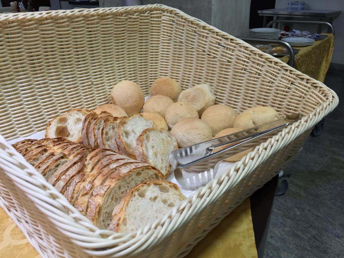 鲁马酒店 马里纳迪马萨 外观 照片